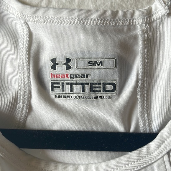 White under armour tank top - Picture 3 of 6